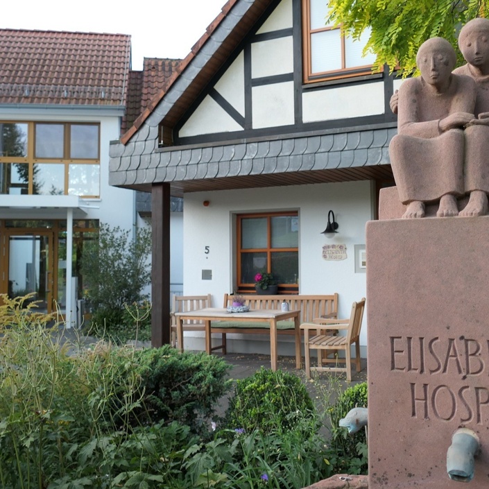 Sonnenschutz für den Garten im Elisabeth-Hospiz, Lohmar
