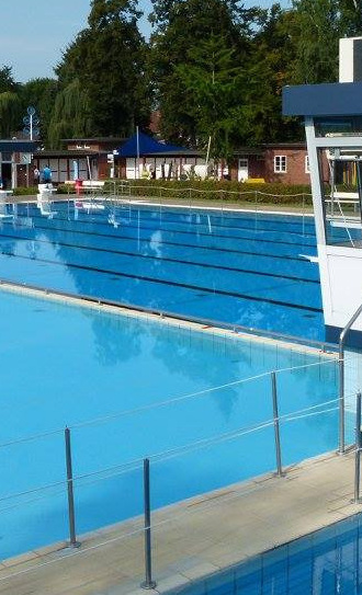 Wasserspielplatz anlegen + Außenbereich Cafeteria