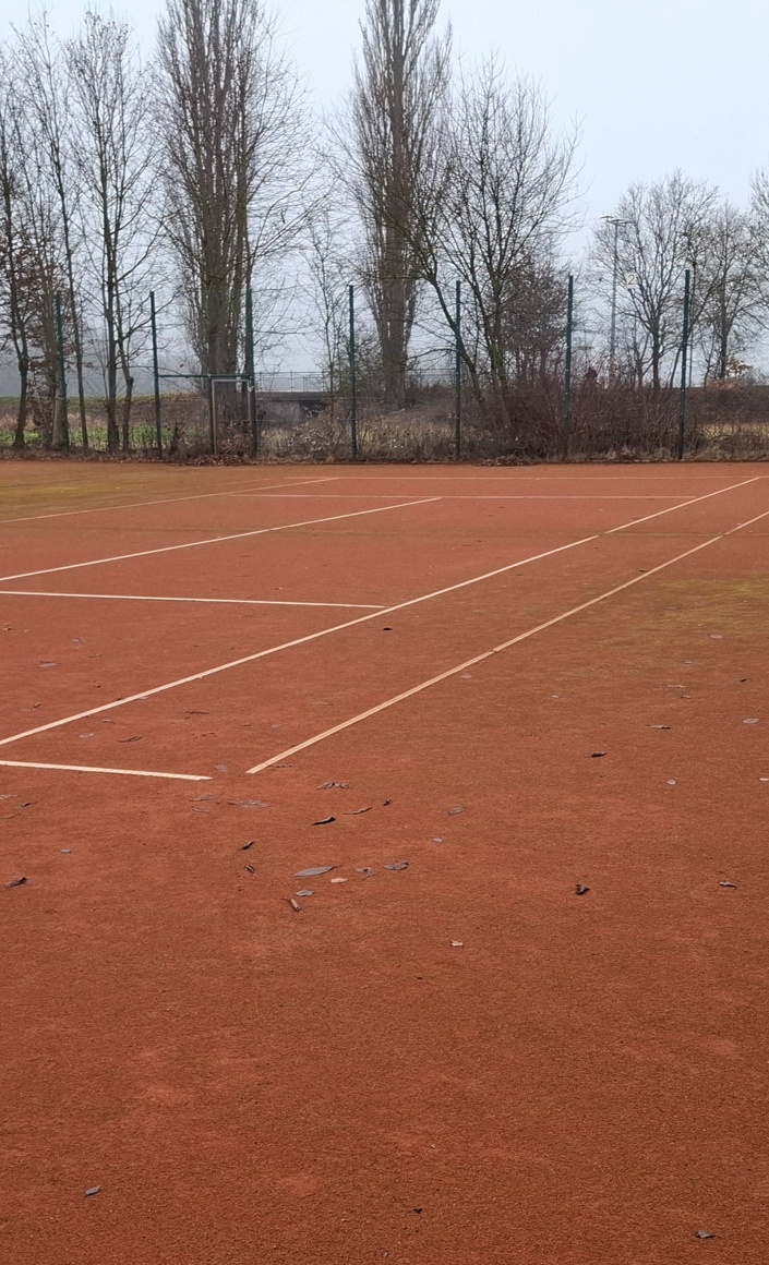Erneuerung der Tennisplätze auf dem Sportgelände der SpVgg Schirmitz