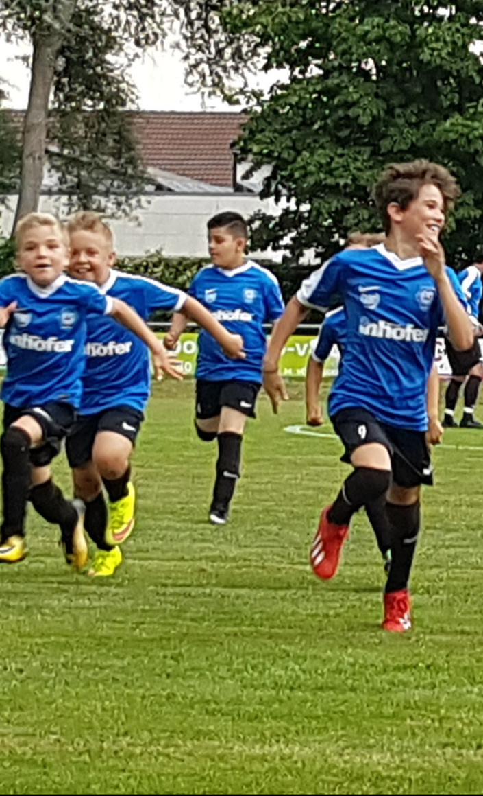 FVS - Tribüne und Ersatzbänke erneuern