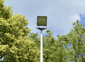 Wir erneuern unser Flutlicht!
