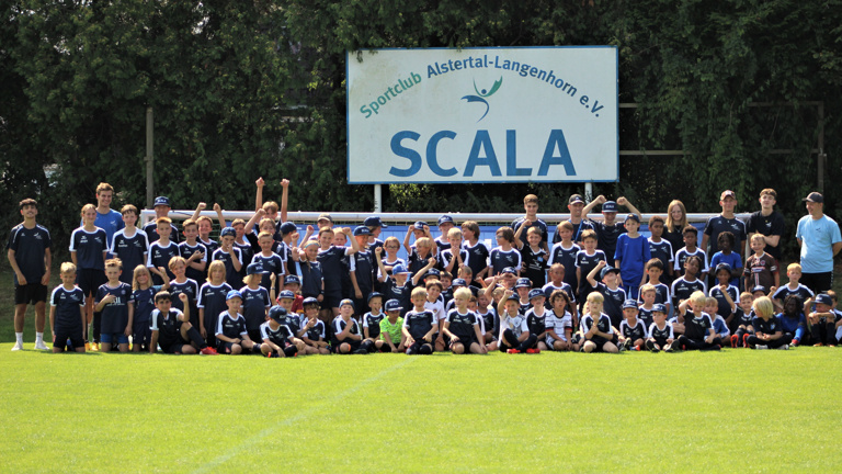 Kunstrasenplatz für SCALA Fußball-Jugend