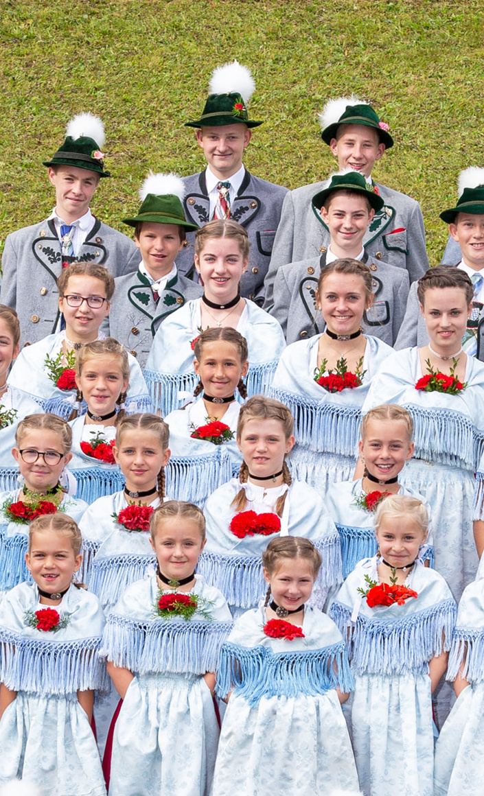 Vereinstrachten für die Jugendgruppe