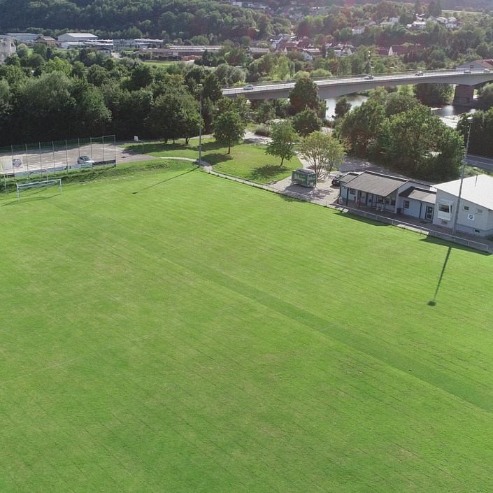 Umrüstung der bestehenden Sportplatz-Flutlichtanlage auf LED