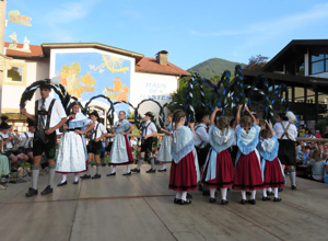 Vereinstrachten für die Jugendgruppe