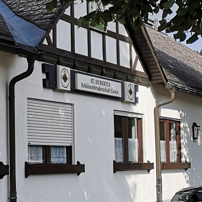 Fenster-Sanierung Schützenhalle Liesen