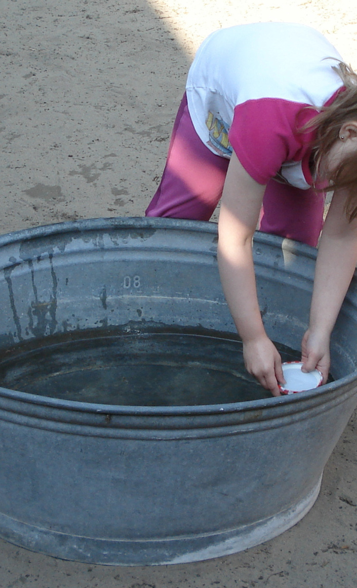 Kleine FORSCHER brauchen ein neues WASSERBECKEN !!