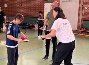 Neues inklusives Sportangebot: Lenkball