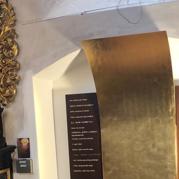 Gebetsort Lumen in 28 Sprachen