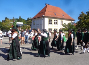 Vereinsfahne & Schützentracht