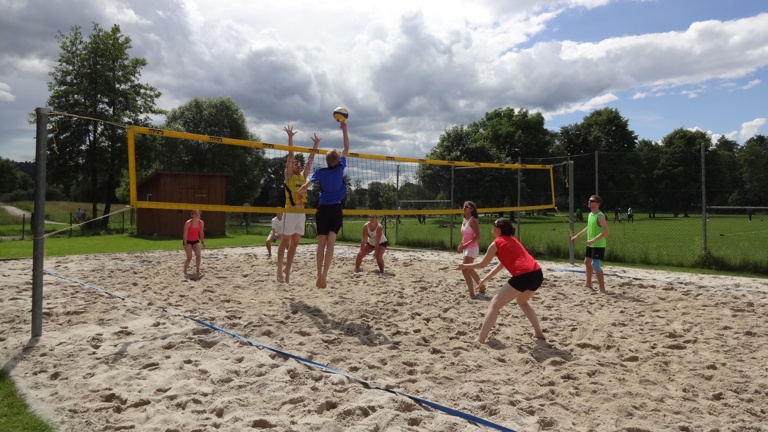 Neubau einer Flutlichtanlage am Beachvolleyballplatz des SV Wenzenbach
