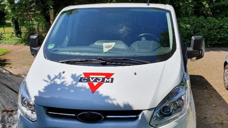 Neues Fahrzeug für starke Jugendarbeit