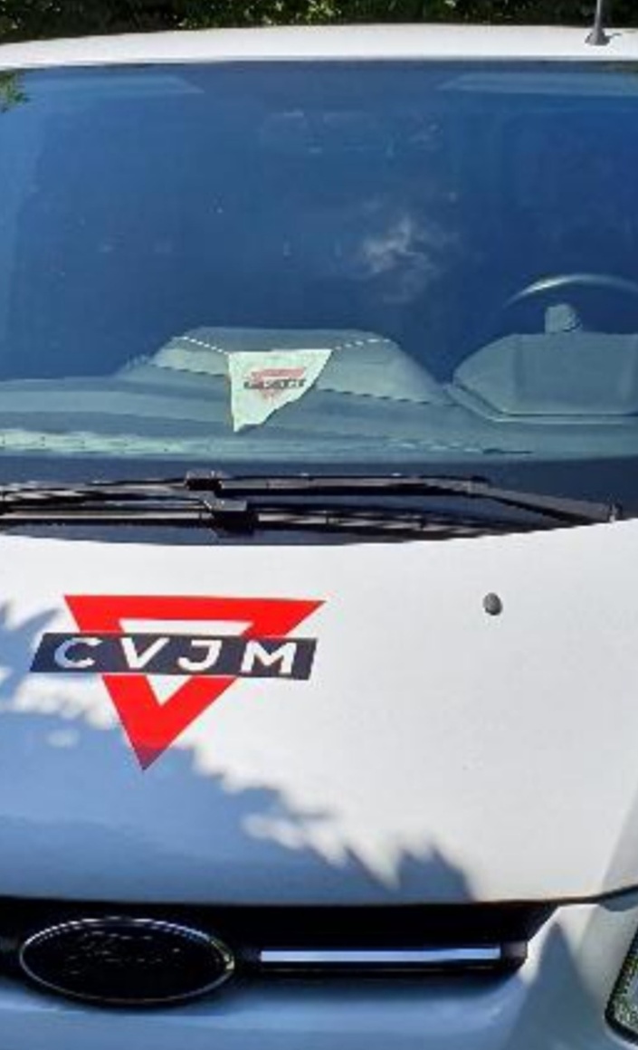 Neues Fahrzeug für starke Jugendarbeit