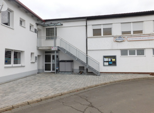Vollautomatischer Defibrillator