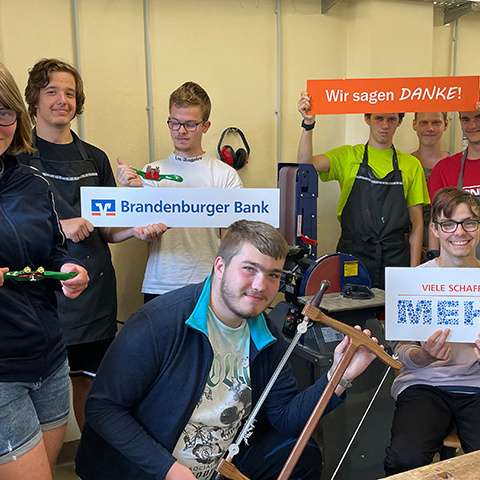 Neuer Band- und Tellerschleifer für die Holzwerkstatt der Havelschule