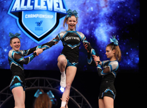 Neue Uniformen für die ASA-Cheerleader