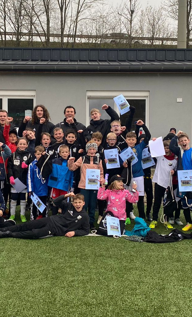 Trainingsausrüstung Jugend SG Hochwald