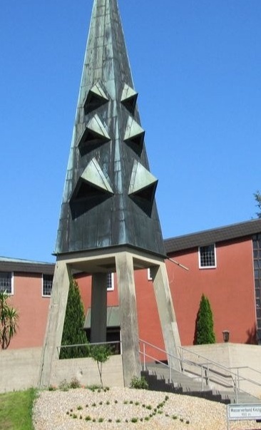 Neugestaltung des Kirchenvorplatzes der Johanneskirche in Neudorf