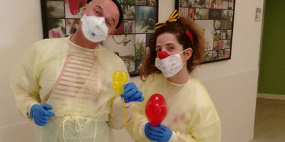 Fröhliche Clowns-&amp;quot;Visiten&amp;quot; im Kinderpalliativzentrum München