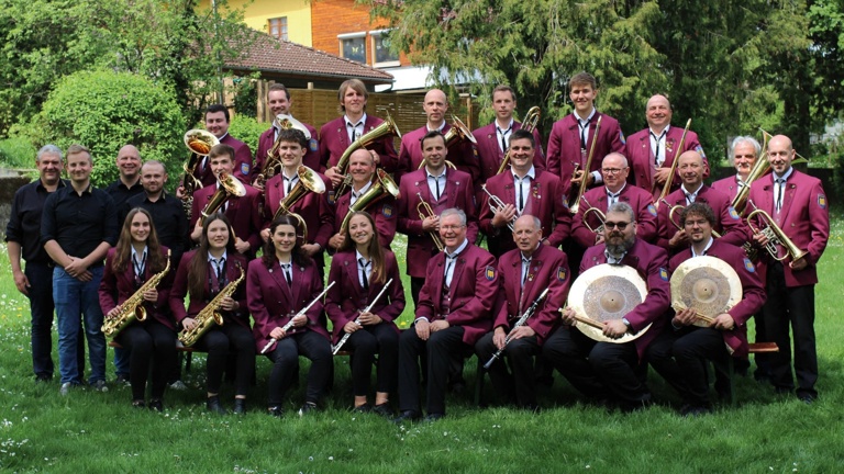 Neue Uniformen für den Musikverein Bietenhausen