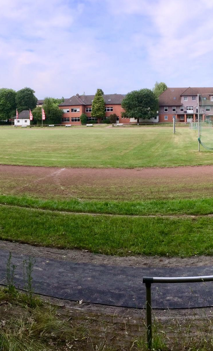 Flutlichtanlage für den Fußballplatz