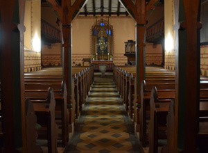 Neues Dach für alte Kirche