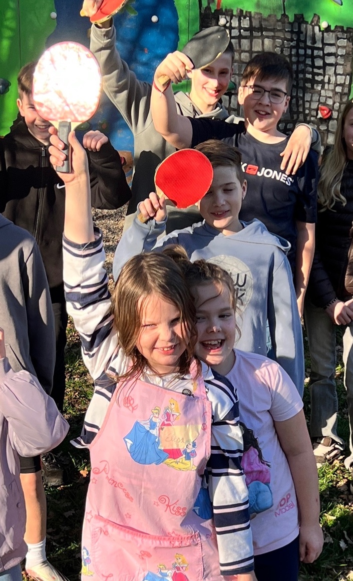 Outdoor Tischtennisplatte in Halsbek