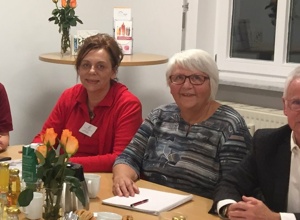 Zeitintensive Betreuung in Pflegeheimen