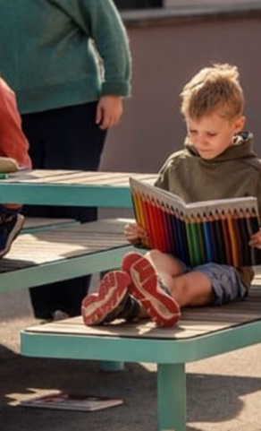 Schulhofmöbel für die Concordiaschule in Schildgen