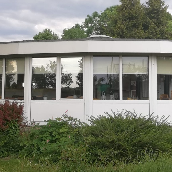 TSG Ahlten Bestuhlung Terrasse der Tennisabteilung