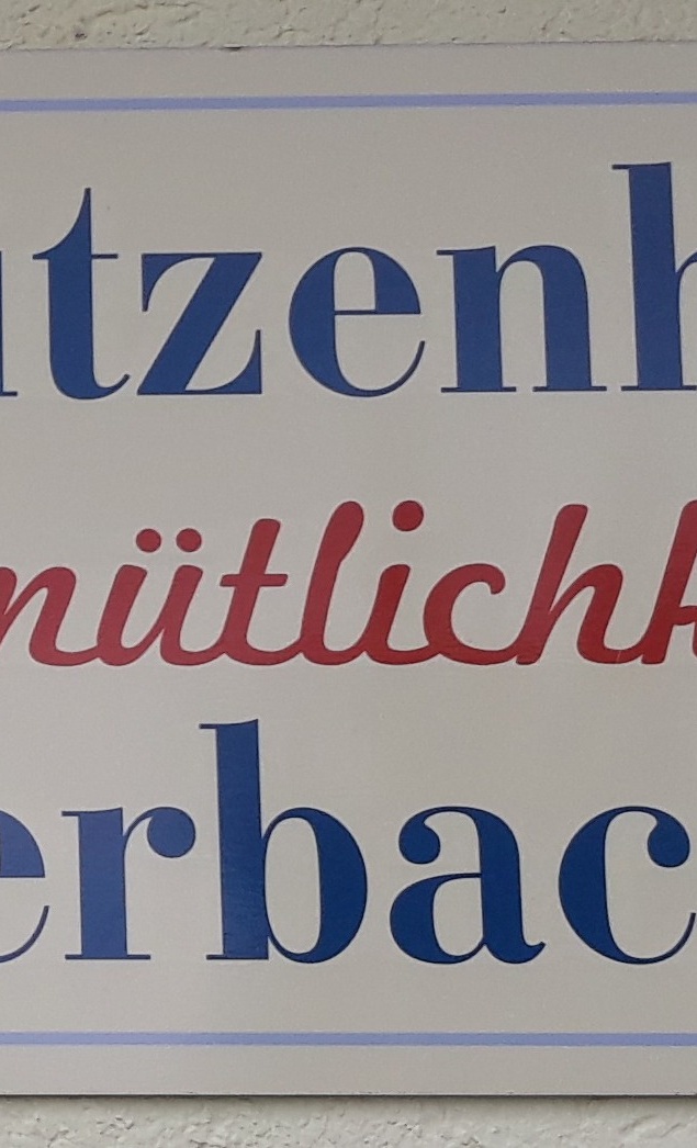 Neuer Eingang und Erweiterung Aufenthaltsraum