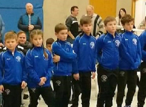 Jugendtrainingsanzüge