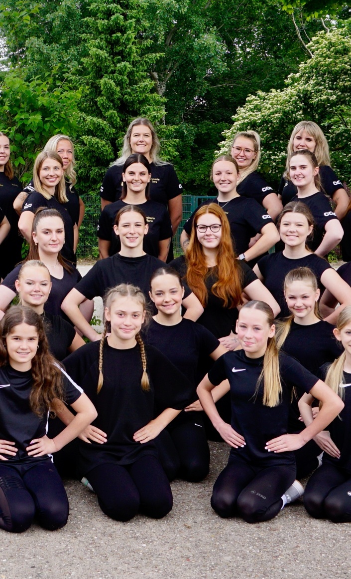 Neue Kostüme für die Tanzgruppen der KG Germania Materborn