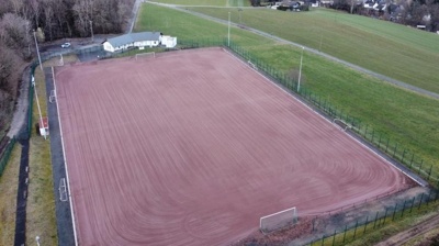 Anschaffung von zwei Rolltoren zur Verkleinerung des Fußballplatzes