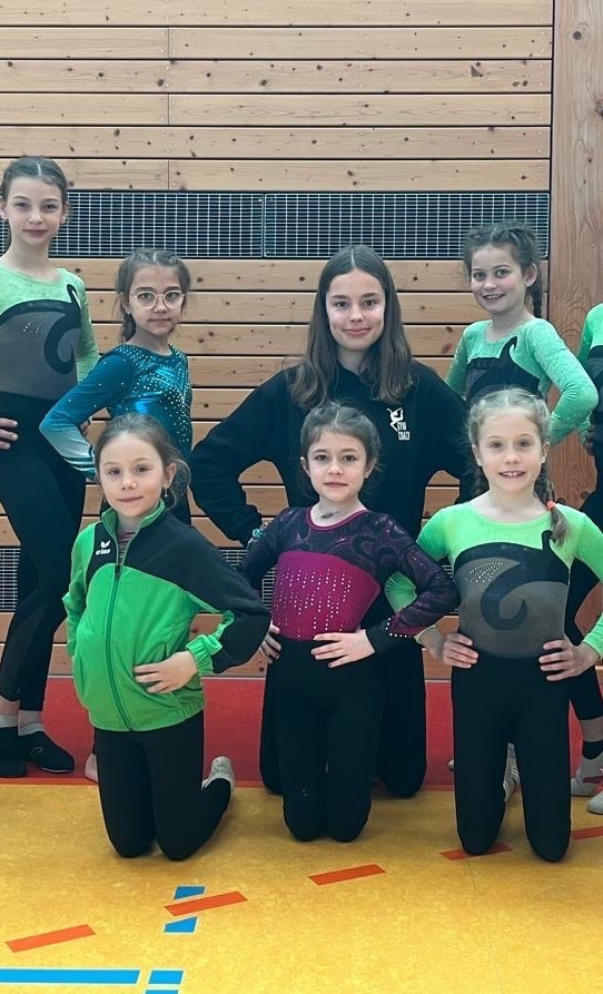 Trainingslager 2025 und neue Turnanzüge für die Turnhasen