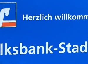 Neue Tribünensitze für das Volksbank-Stadion in Burgsteinfurt