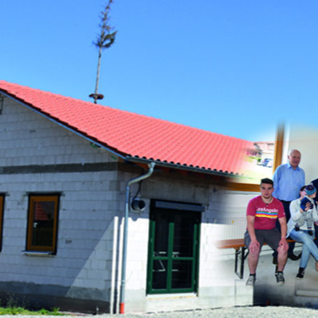 Eckbank für das Dorfgemeinschaftshaus