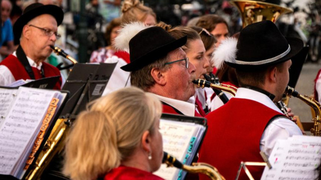 Erneuerung und Ergänzung der Trachten Musikkapelle Hawangen e.V.