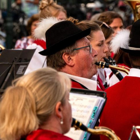 Erneuerung und Ergänzung der Trachten Musikkapelle Hawangen e.V.