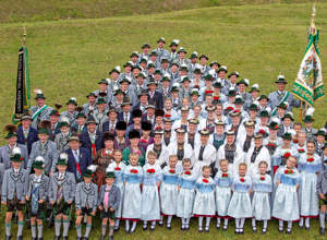 Vereinstrachten für die Jugendgruppe