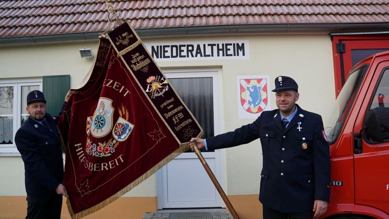 Auffrischung und Reparatur der Vereinsfahne