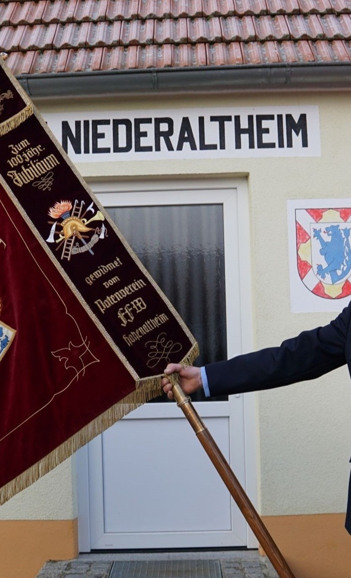 Auffrischung und Reparatur der Vereinsfahne