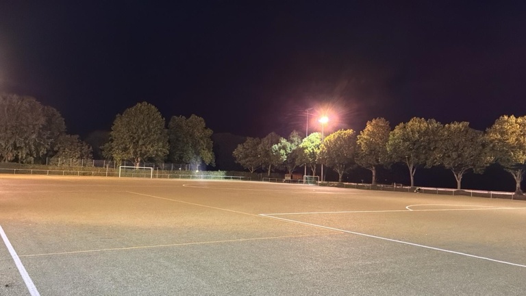 LED-Beleuchtung für den Kunstrasen