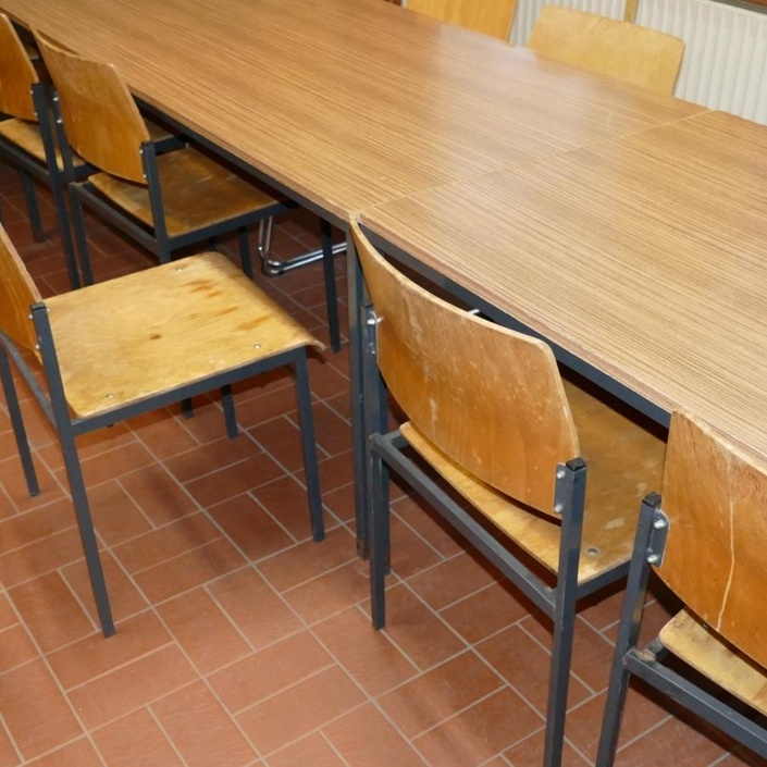 Tische und Stühle für unser neues Feuerwehrhaus