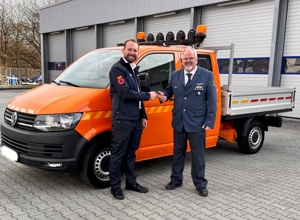 Neuer Mannschaftstransporter