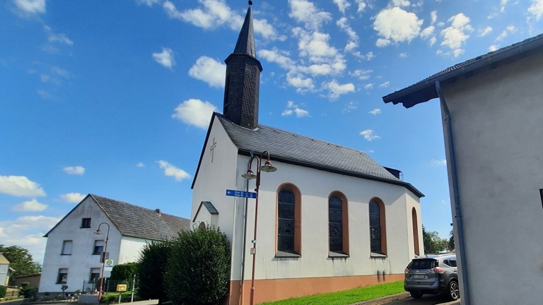 Sanierung der Kirchenfenster in der Kirche Krinkhof