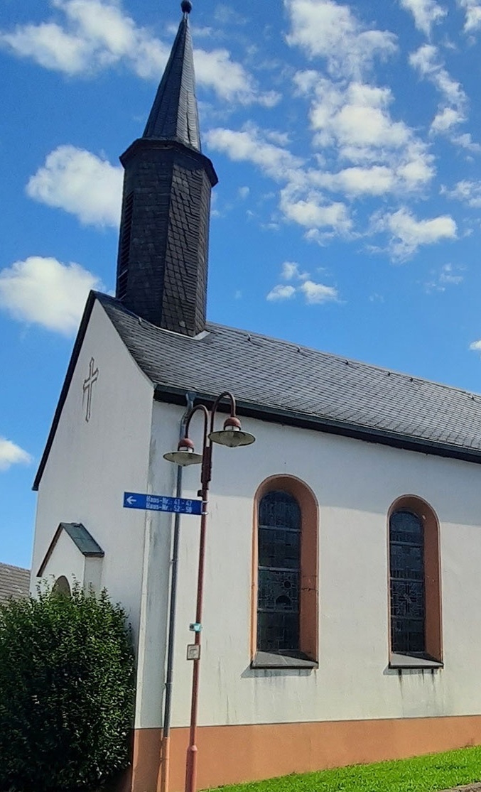 Sanierung der Kirchenfenster in der Kirche Krinkhof