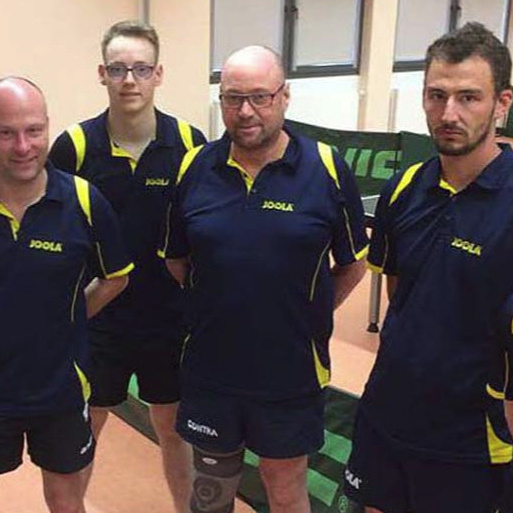 Einheitliche Mannschaftstrikots und Trainingsanzüge TTC Ockenfels