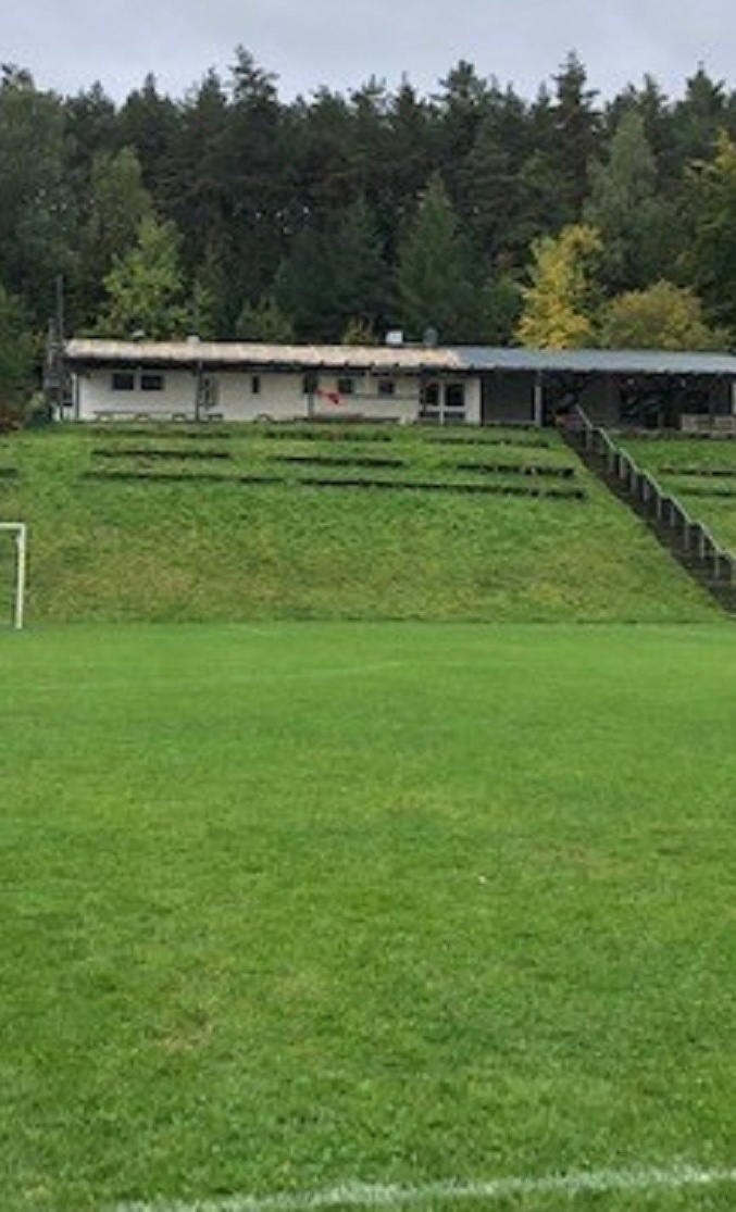 Mähroboter für Sportplatz Spvgg Roßbach