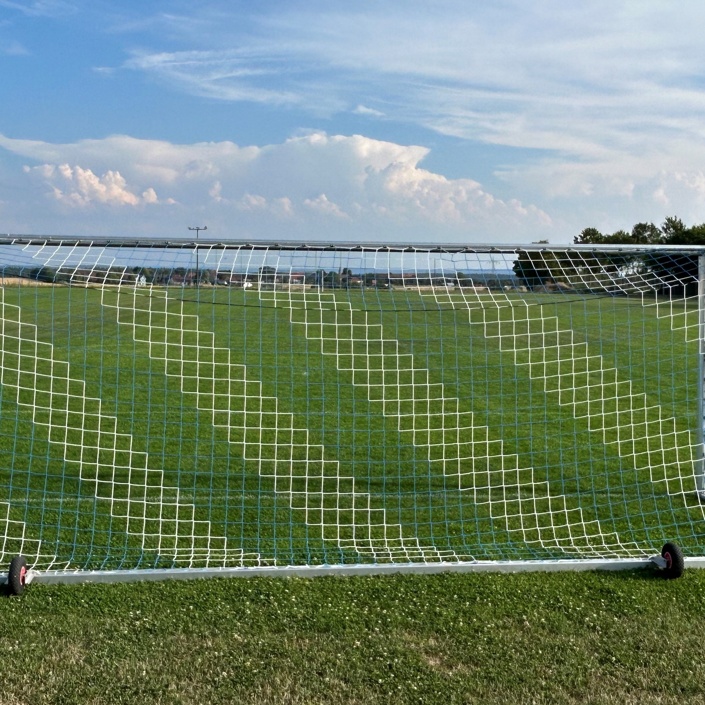 Brunnenbohrung zur Bewässerung des neuen Fußballplatz
